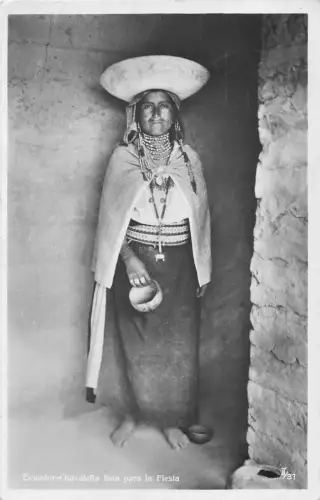 Ecuador Otavalefia lista para la Fiesta ethnisch 1939 Echtfoto Vintage Postkarte
