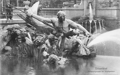 B263 Deutschland Düsseldorf Tritonengruppe im Stadtgraben Brunnen Postkarte