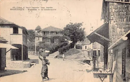 L526 Martinique Vauclin La Gendarmerie 1950 Vintage Postkarte