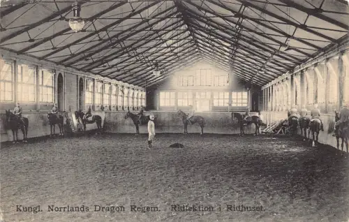 Schweden Kungl Norrlands Dragon Regem Ridlektion Ridhuset Kavallerie Kaserne Postkarte