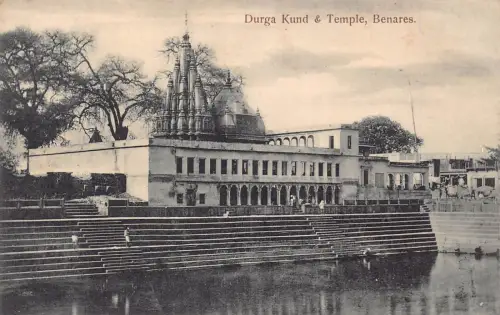 L377 Indien Durga Kund und Temple Benares Vintage Postkarte