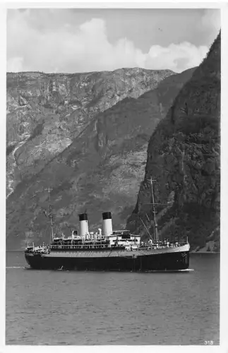  Norwegen Dampfschiff im Fjord Echtfoto Postkarte
