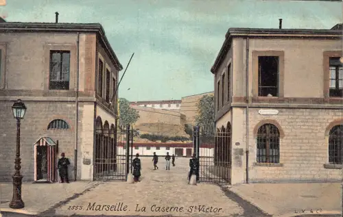A999 Frankreich Marseille Caserne St Victor Kaserne Vintage Postkarte