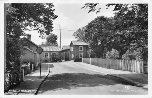 Schweden Koping Karlbergsgatan Straßenschild Shop RPPC Vintage Postkarte