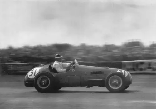 L547 Lance Macklin fährt eine HWM in Silverstone Auto Car RPPC Vintage Postkarte