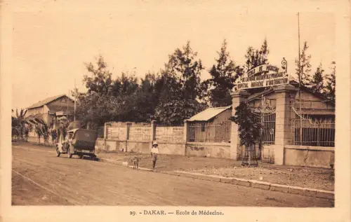 Senegal Dakar Ecole de Medecine Schule Medizin Vintage Postkarte B911