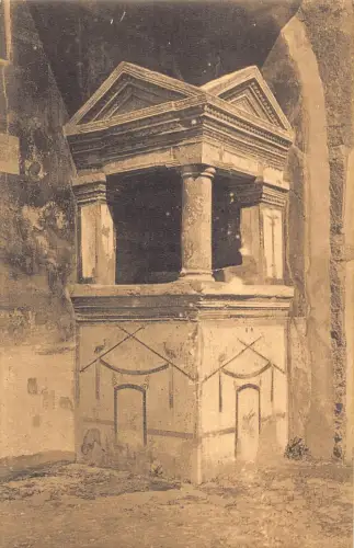 B145 Italien Pompei Una edicola per la preghiera Vintage Postkarte