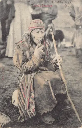 B613 Norwegen Lappisk Spaakone Ureinwohner ältere Frau raucht Pfeife Ethno Postkarte