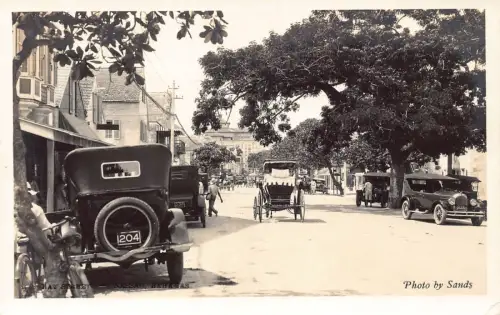 B161 Bahamas Nassau Bay Street Cars RPPC Vintage Postkarte