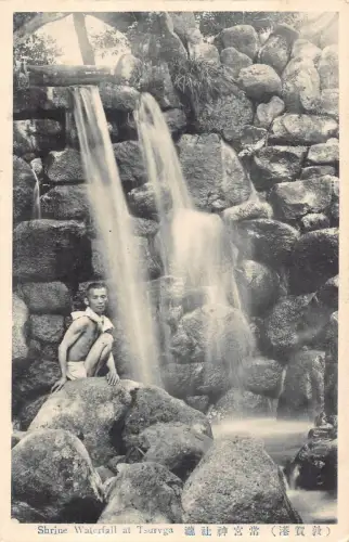 A873 Japan Schrein Wasserfall in Tsurga Ureinwohner ethnisch Vintage Postkarte