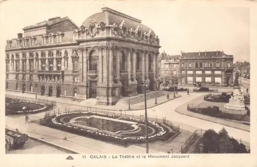 C009 Frankreich, Calais, Le theatre et le Monument Jacquard Postkarte
