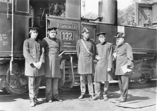 Traditionsbahn Eisenbahn Radebeul Ost-Radeburg Personal in Uniformen RPPC Postkarte