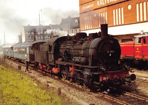 DB Deutschland Güterzug Lokomotive im Bahnhof Nürnberg Vintage Postkarte