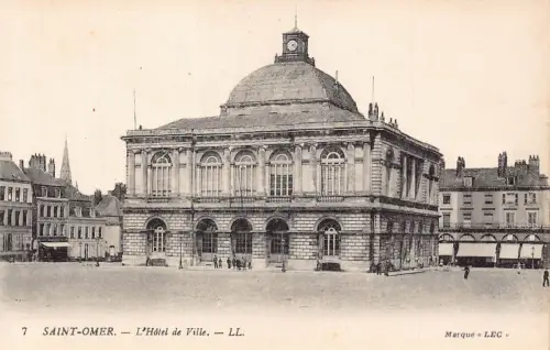 C015 Frankreich, Saint-Omer L'Hotel de Ville Vintage Postkarte