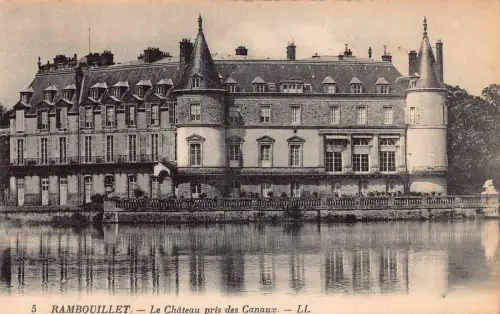 C015 Frankreich, Rambouillet Le Chateau pris des Canaux Vintage Postkarte
