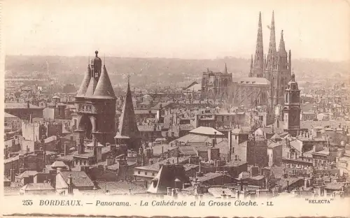 C015 Frankreich, Bordeaux La Cathedrale et la Grosse Cloche Vintage Postkarte