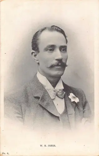 A058 Persönlichkeit W. H. Jones Mann im Anzug Blume Vintage Postkarte