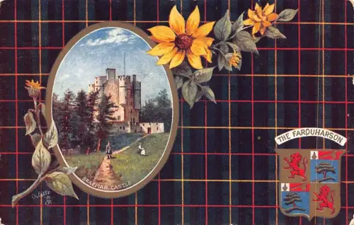 A056 The Farquharson Clan Tartan Coat of Arms Flowers Braemar Castle Postkarte