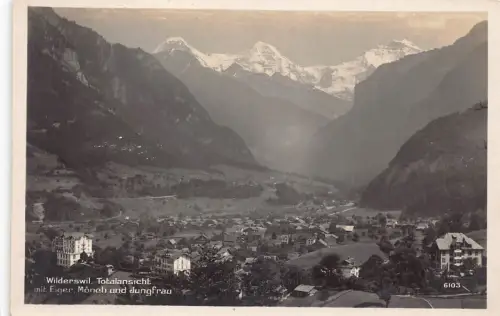 L309 Schweiz Wilderswil Totalansicht mit Eiger Mönch und Jungfrau Postkarte