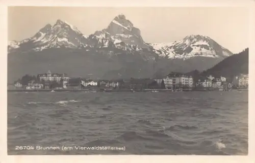 L309 Schweiz Brunnen am Vierwaldstättersee Berg Vintage Postkarte
