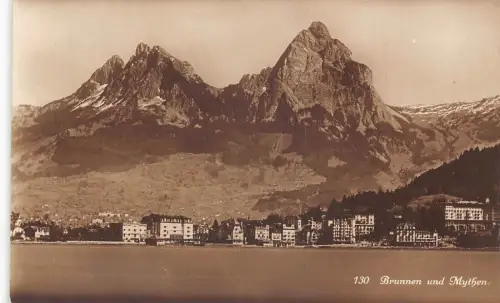 L309 Schweiz Brunnen und Mythen Vintage Postkarte