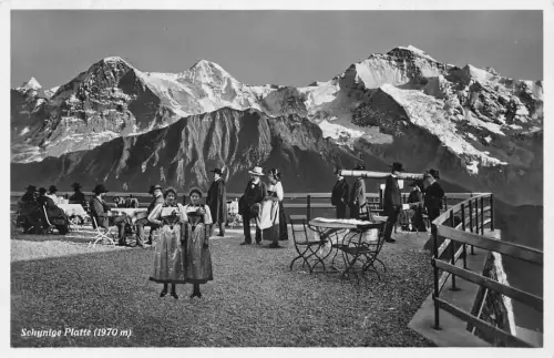 A066 Schweiz 1935 Schynige Platte Frau Trachten Tische Postkarte