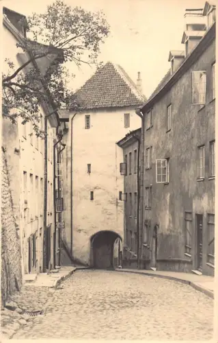A084 Estland Tallin Pikkjalg Langer Württemberg Zitadelle Kopfsteinpflaster Straße Postkarte