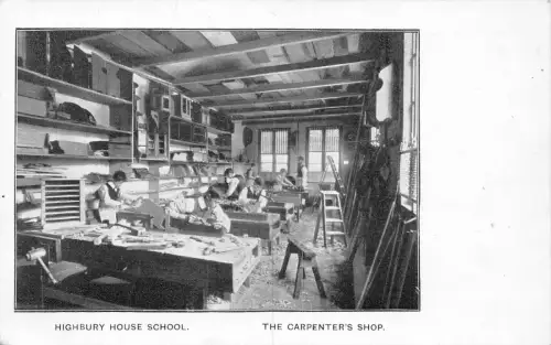 A897 England Highbury House School Carpenter's Shop Vintage Postkarte