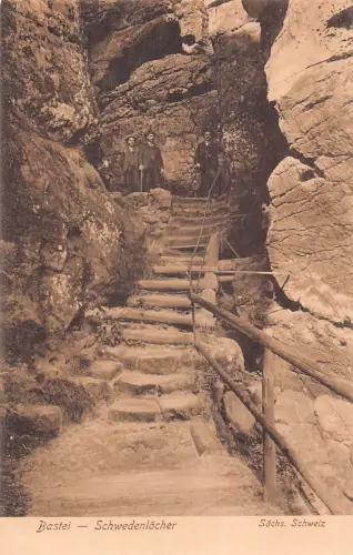 Deutschland Saechs Schweiz Bastei-Schwedenloecher Treppe Klippen Postkarte