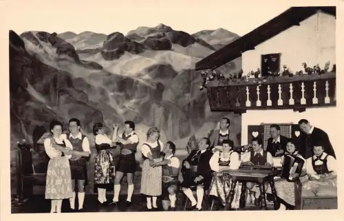 B174 Österreich Tiroler Saengertruppe Kurt Blaas Innsbruck Musikkapelle RPPC Postkarte