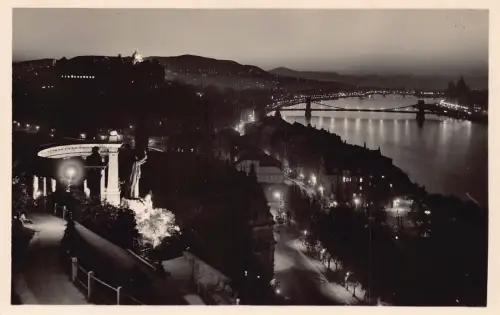 B176 Ungarn Budapest Panorama der Donau von nigt RPPC Postkarte