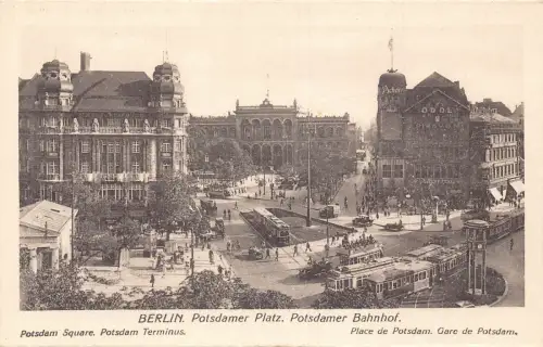Deutschland Berlin Potsdamer Platz & Bahnhof Straßenbahnen Vintage Postkarte