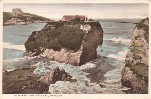 A905 England Island and Headland Newquay Vintage Postkarte
