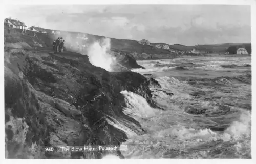 A904 England Blow Hole Polzeath RPPC Vintage Postkarte