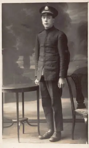 A907 Echt Foto G Taylor Newport Pontypool und Ebbow Mann Militär Anzug Postkarte