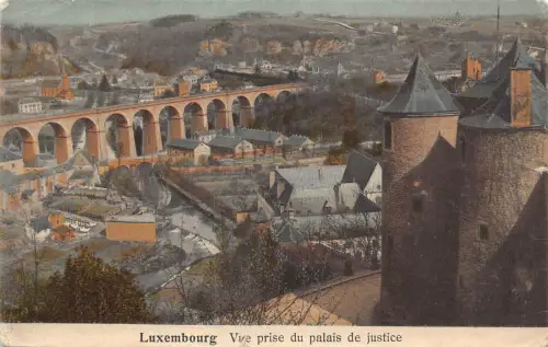 L176 Luxembourg Vue Prise du Palais de Justice Palace Vintage Postkarte