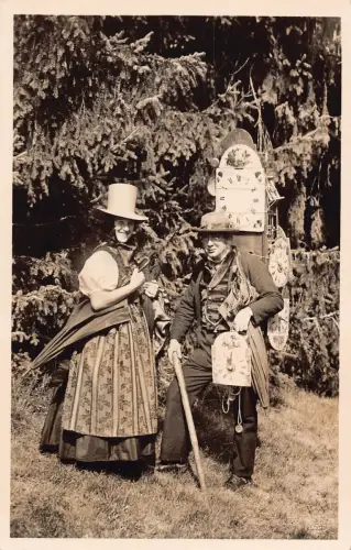 L076 Deutschland 1940 Schwarzwald Uhrenhändler Echtfoto Postkarte