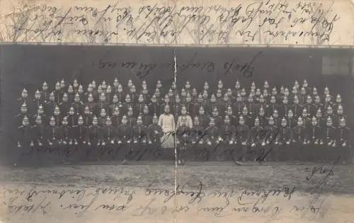 A092 Fotogruppe 1914 Militär Männer in Uniformen aus Preußen Pickelhaube AK