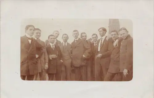 A093 Echt Foto 1912 Hamburg Junge Herren Anzüge Rauchen Passepartout Postkarte