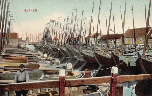 B663 Niederlande Marken Hafen Boote Vintage Postkarte