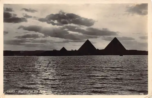 B664 Ägypten Kairo Nachtfälle an den Pyramiden RPPC Vintage Postkarte