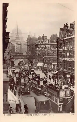 B664 England London Ludgate Circus Doppeldeckerbus Bovril Smiths RPPC Postkarte