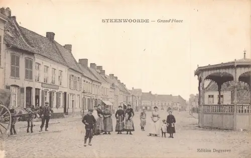 A913 Frankreich Steenwoorde Grand Place Musikpavillonwagen Vintage Postkarte