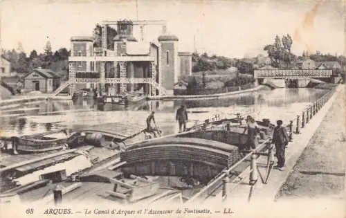 A914 Frankreich Arques Canal d'Arques et Ascenseur de Fontinette Boote Postkarte