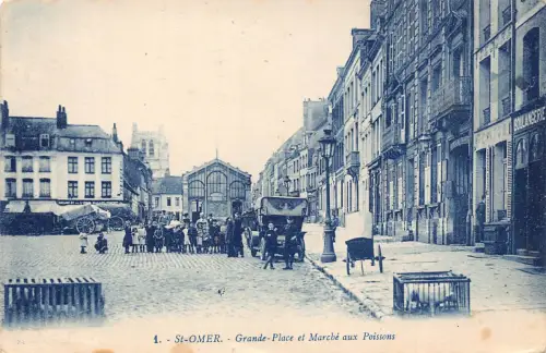 A914 Frankreich St Omer Grande Place et Marche aux Poissons Fischmarkt Postkarte