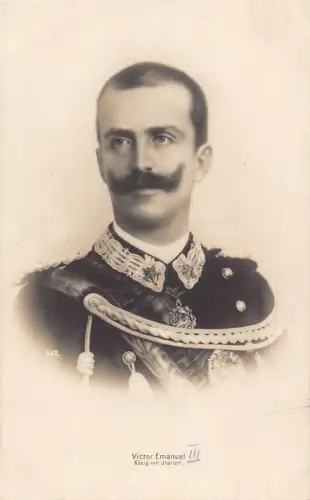 L077 Italienisches Königskönig Victor Emanuel von Italien Portrait Postkarte