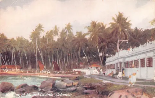 B201 Sri Lanka Colombo Baden am Mount Lavinia Kunst Vintage Postkarte
