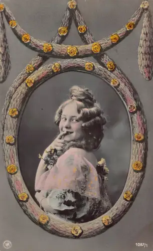 B194 Passepartout 1907 Rosen Girlande Mädchen Portrait Vintage Postkarte