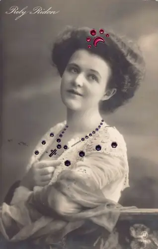 B193 Tschechische Schauspielerin 1909 Rely Ridon Portrait Glitzer Details Neuheit Postkarte