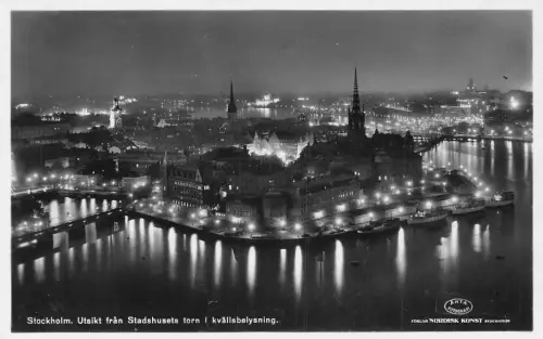 B203 Schweden Stockholm Utsikt fran Stadshusets zerrissen i kvaellbelysning Postkarte